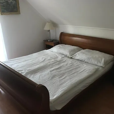 Xenia Apartment